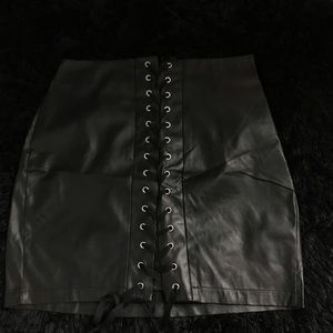 Women’s Shein corset leather skirt